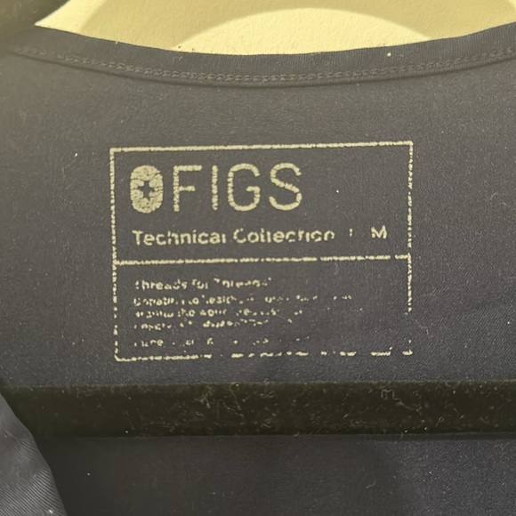 Excellent Condition FIGS Scrub Tops - Picture 2 of 4